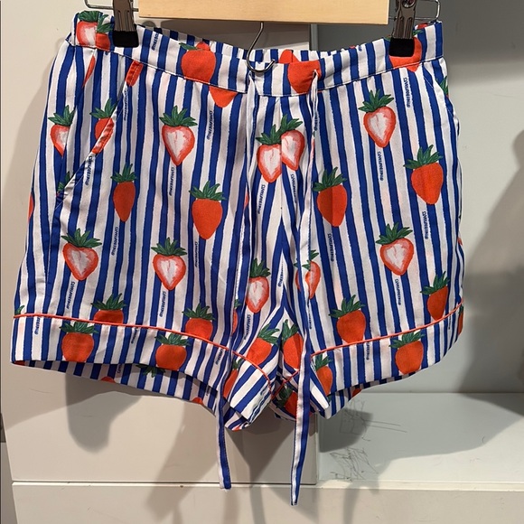 Bouffants and Broken Hearts Strawberry Striped Short Sleeves Pajama Set Size S - Picture 3 of 9